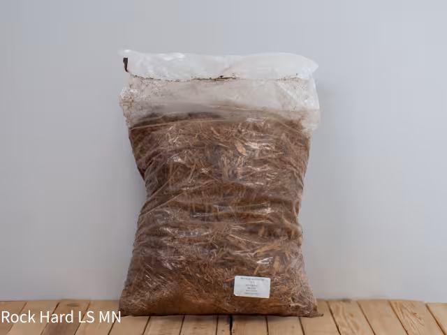 Bagged Premium Blonde Mulch (2 CF bag)