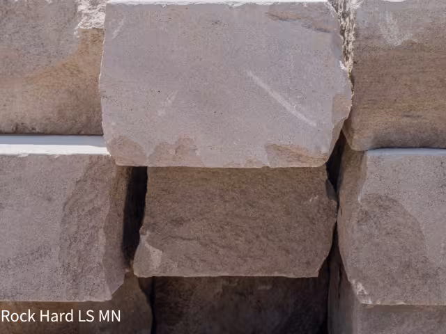 Indiana Lime FC Garden Wallstone 6x8