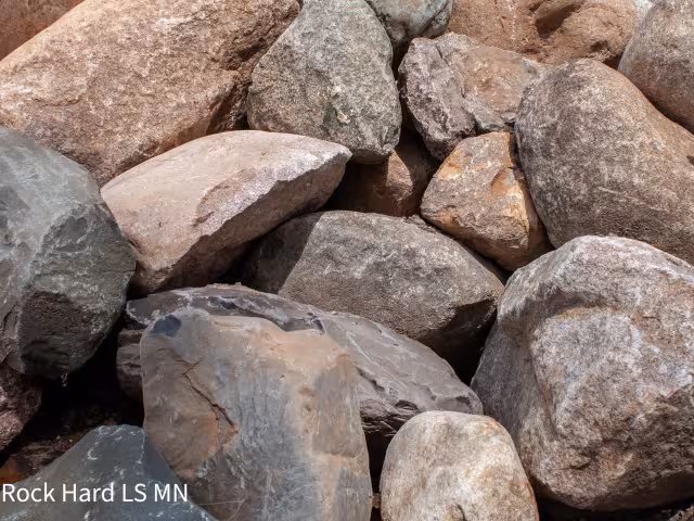 Fieldstone Boulders 12"-18"