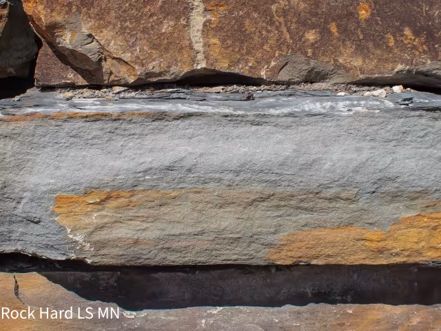 Bluestone Outcropping Step 6"- 8"