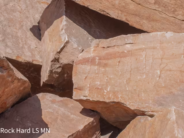 Highland Brown Outcrop Random Step 5-8"