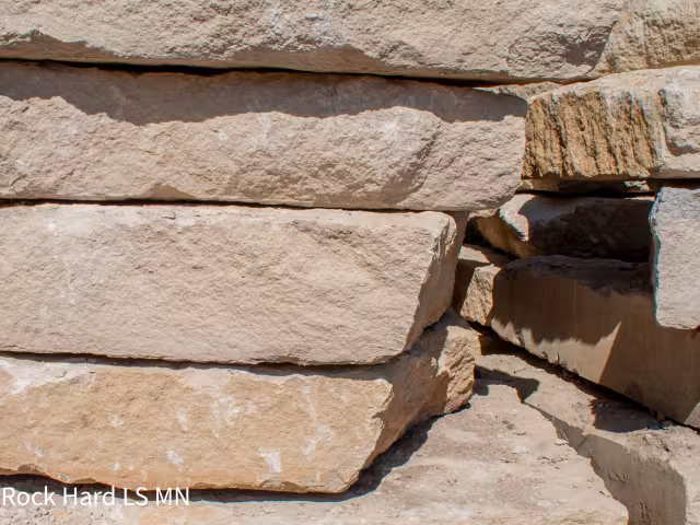 Cottonwood Outcroppings Split 18"x20-30"