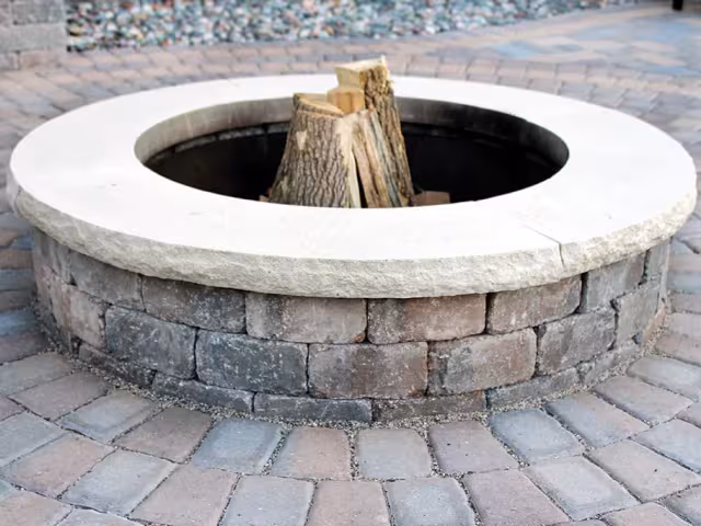 Strassen Fire Pit Kit RD 36" Iron Range