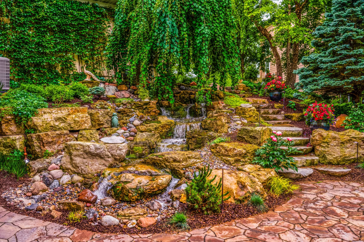 Moss & Stone Cascade 3