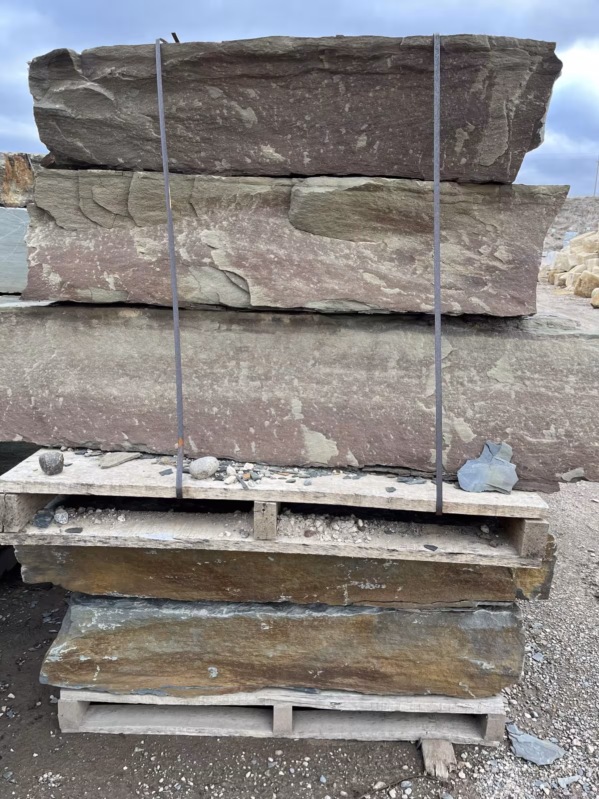 Bluestone Outcroppings 8-16"