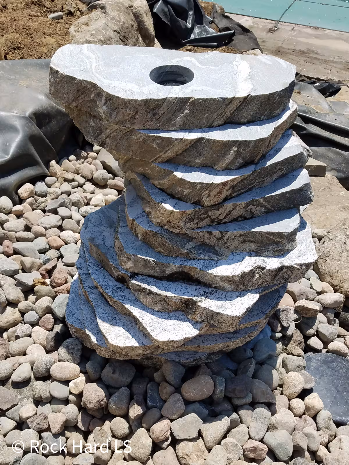 Cut Boulder Fountain, per layer